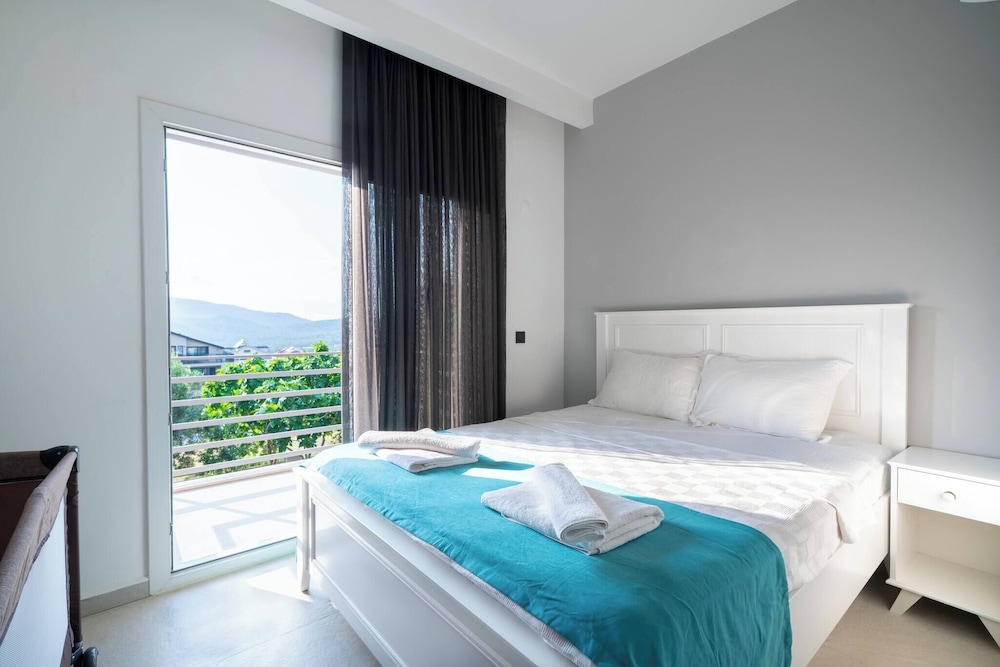 Ölüdeniz Plajına Yakın 3 Yatak Odalı Villa