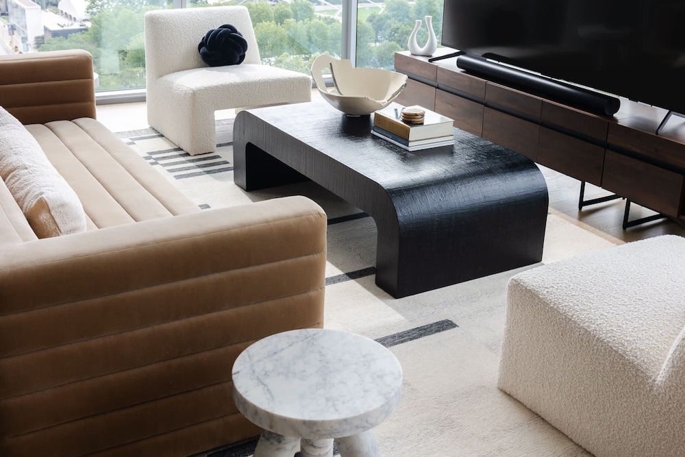 The Lyra Luxury Group Getaway - Two Penthouses
