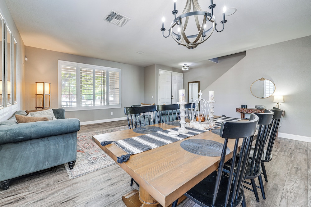 Family-friendly Retreat w/ Pool - Near Westgate!