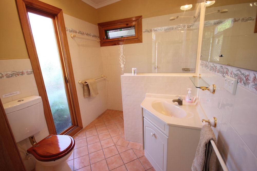 Cape Jervis Accommodation & Caravan Park