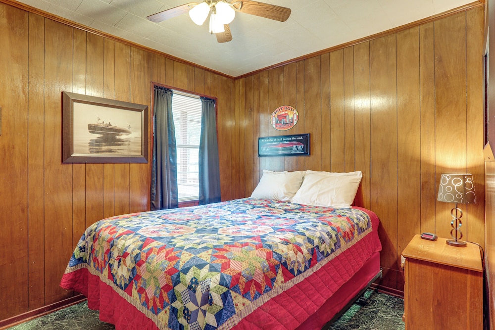 Walk to Greers Ferry Lake! Home w/ Dock Access