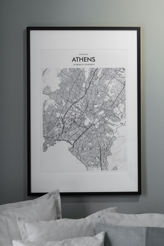 UPSTREET Sleek Flat in Central Syntagma