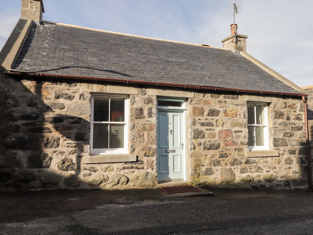 2 Seafield Place