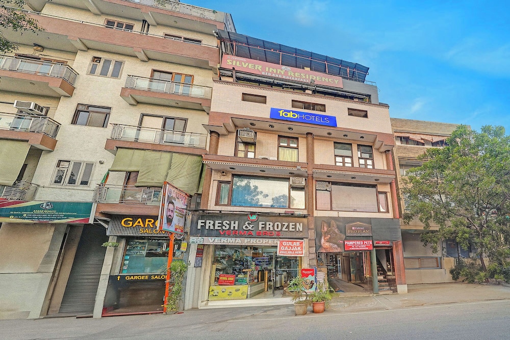 Fabhotel Silver Inn Residency
