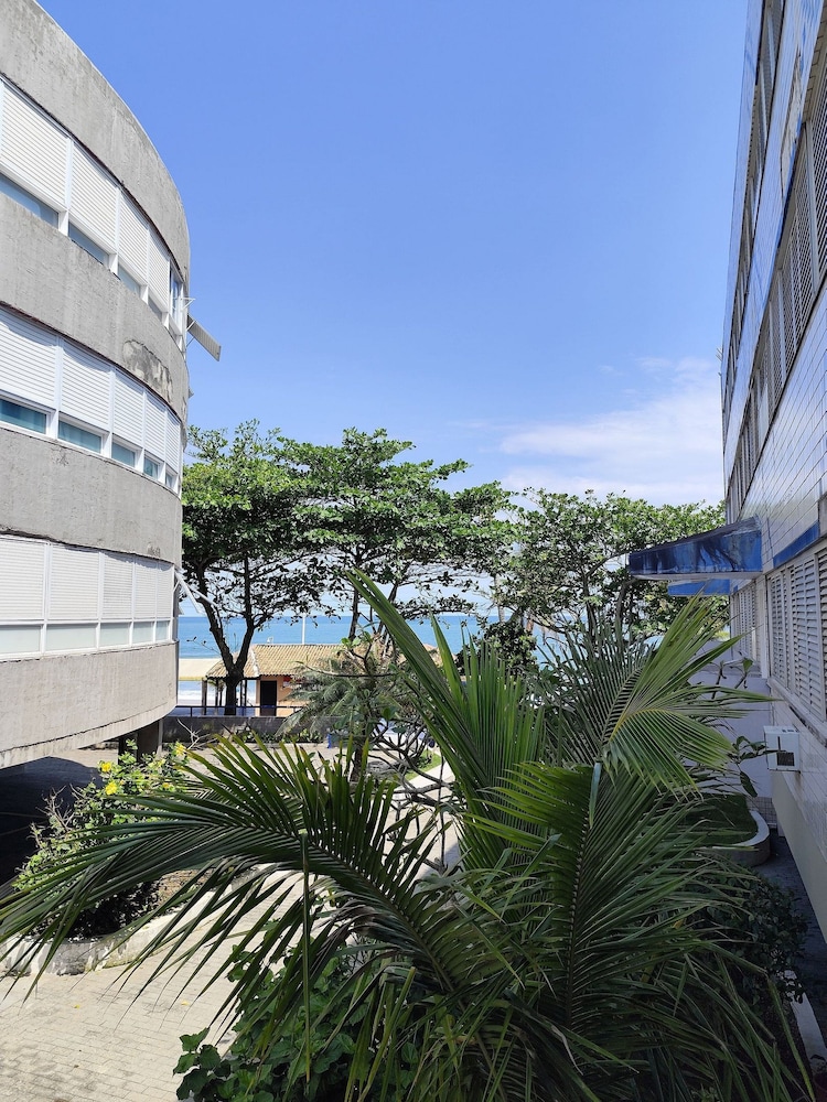 01E Vista Linda Pe Areia Guaruja - Tombo