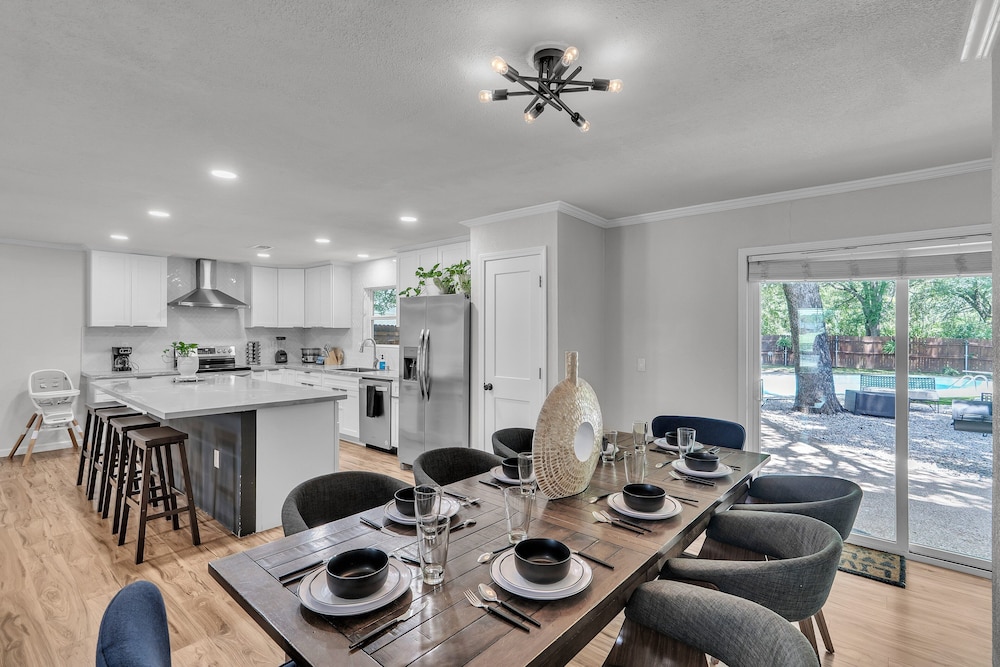 Stylish Flower Mound Home With Private Pool 5 Bedroom Home