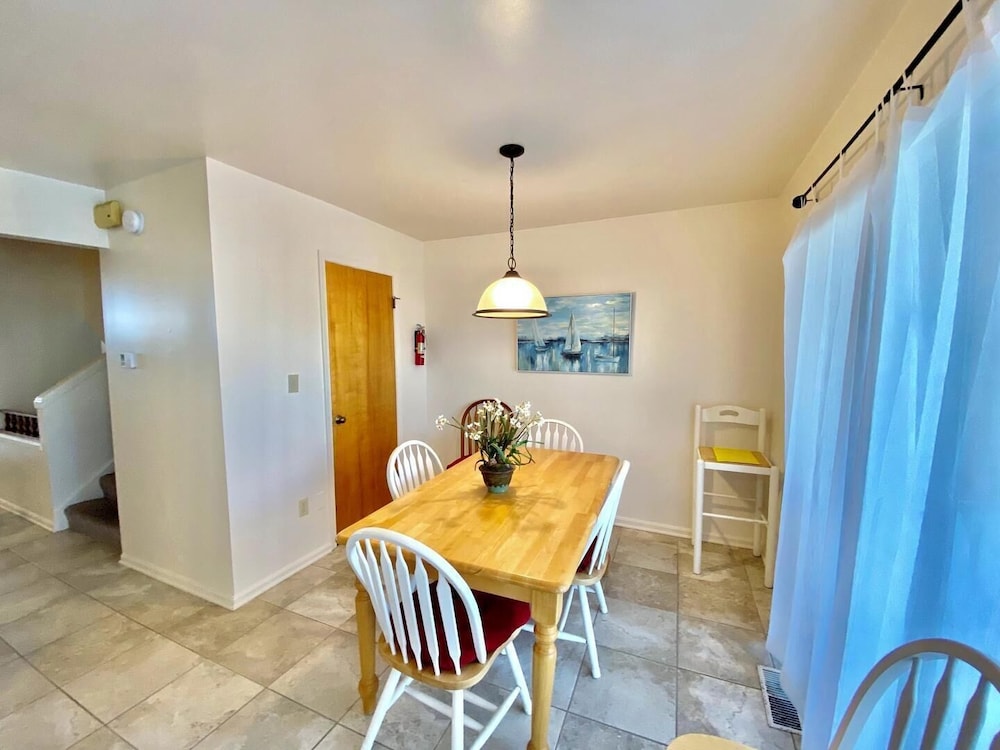 Ocean Harbor 2B