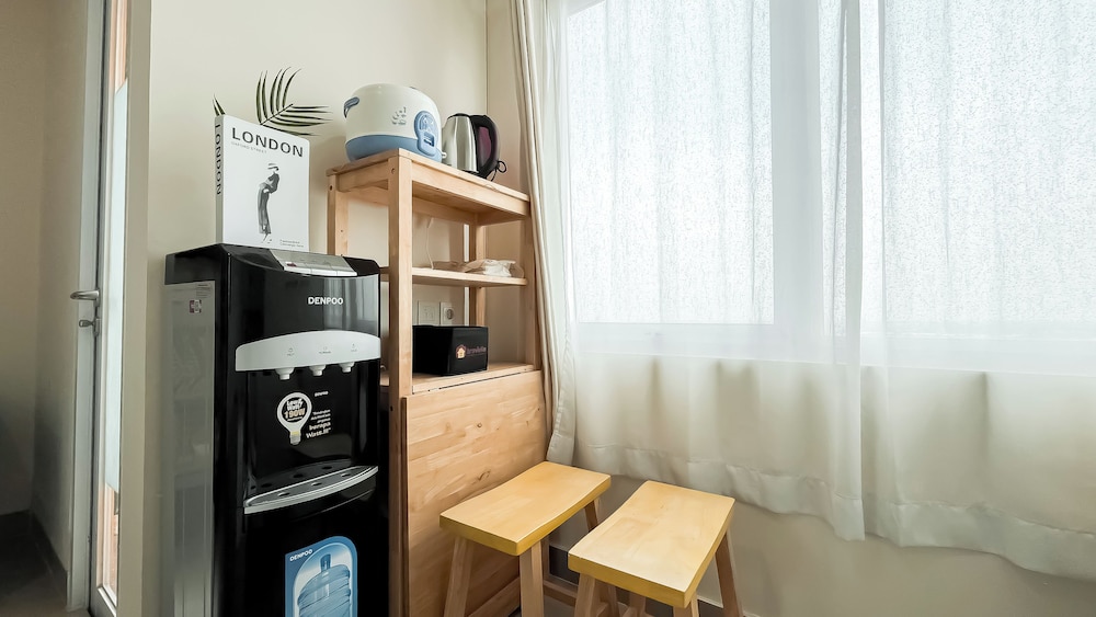Homey And Best Deal Studio Apartment B Residence