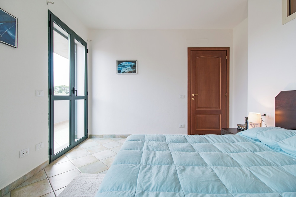 Residence Maria Antonia - Grazia Deledda