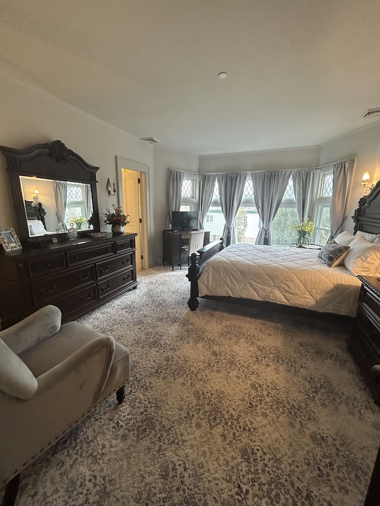 Hazeltine Boutique Hotel BnB view 5
