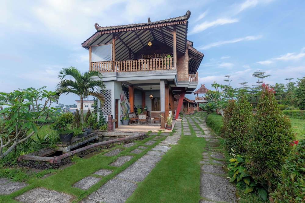Jawa Dwipa Villa