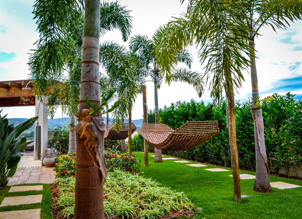 Suites de Luxo em Escarpas do Lago view 4