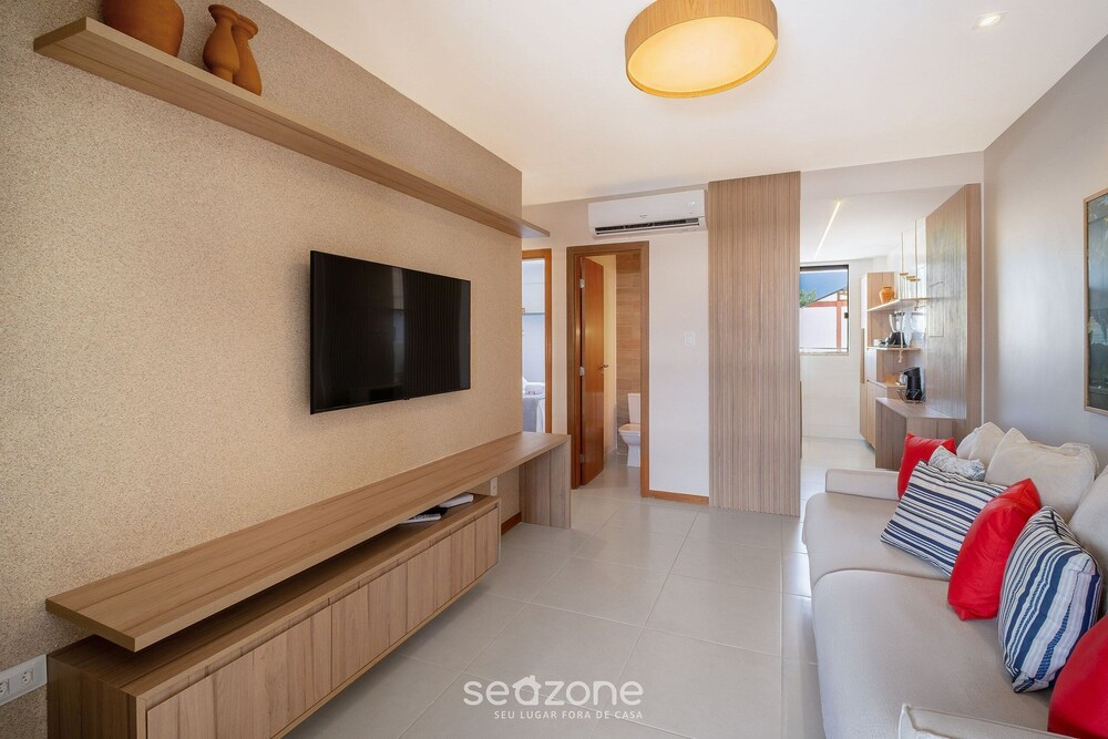 Charming Apartment With Pool View! Bio0079