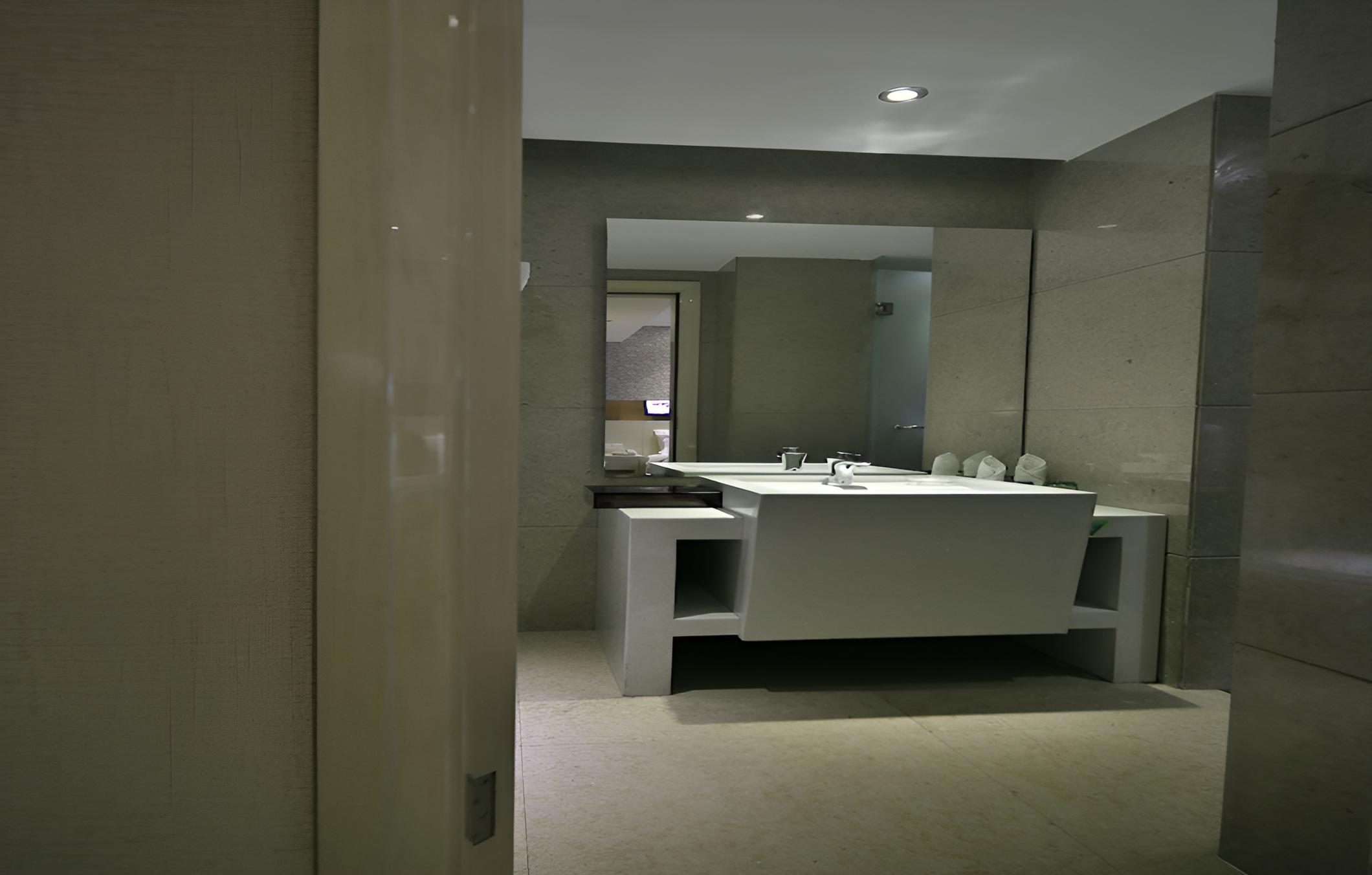 Paco Hotel Guangzhou Ouzhuang Metro Branch