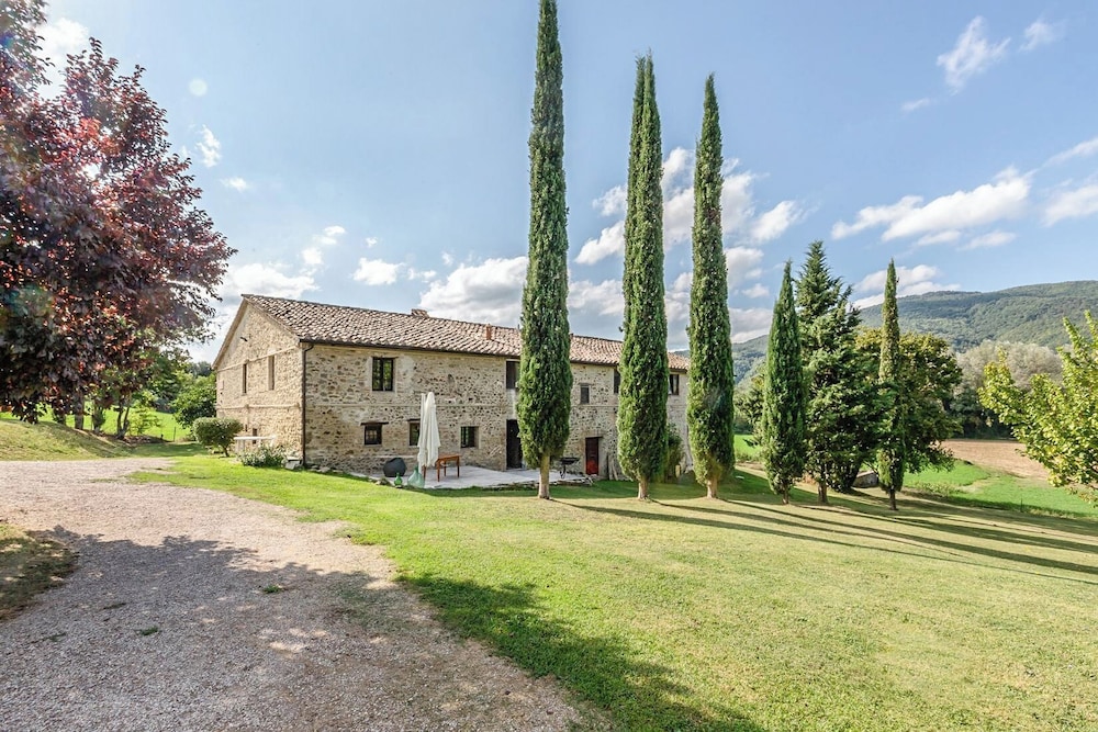 Il Casale Di John view 3