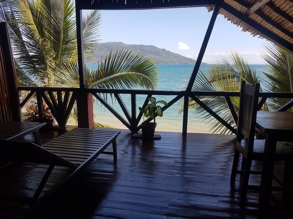Gite Guyan Lokobe view 5