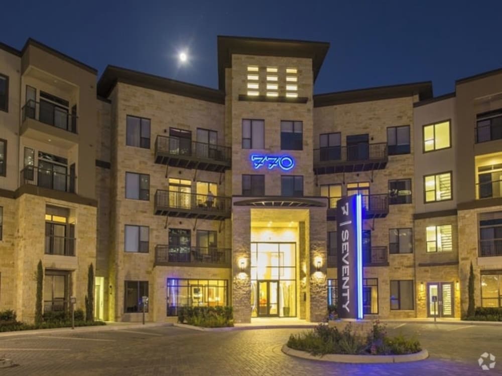 Spacious 2BR Condo at 7 Seventy