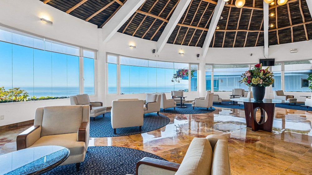 HOLT Grand Miramar Residences