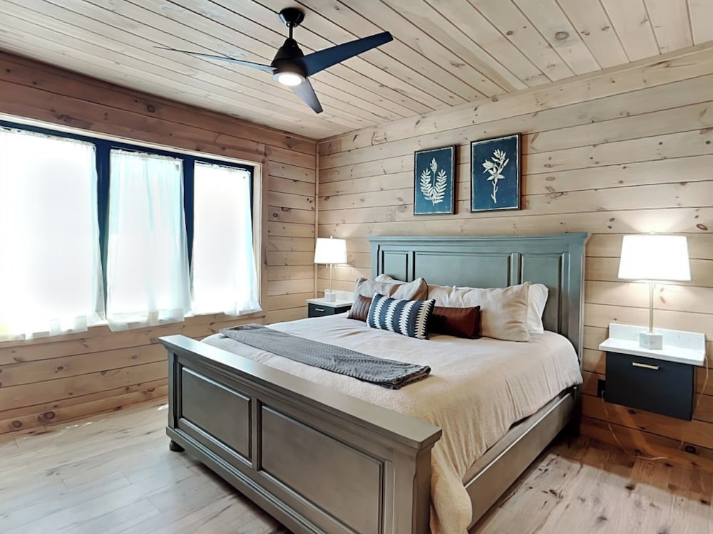 Smoky Ridge Sanctuary by Jackson Mountain Rentals