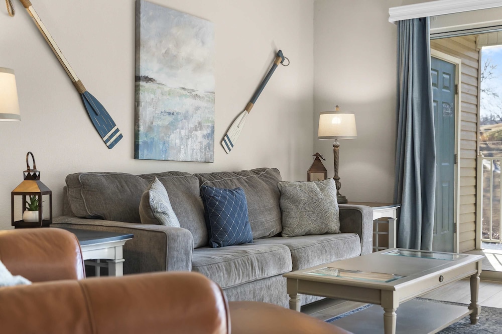 Calm Waters Condo Sleeps 4