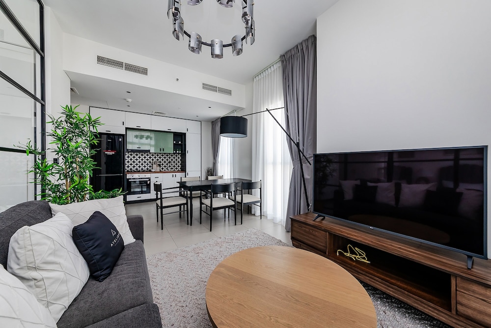 Deluxe 2BR Apartments at Socio