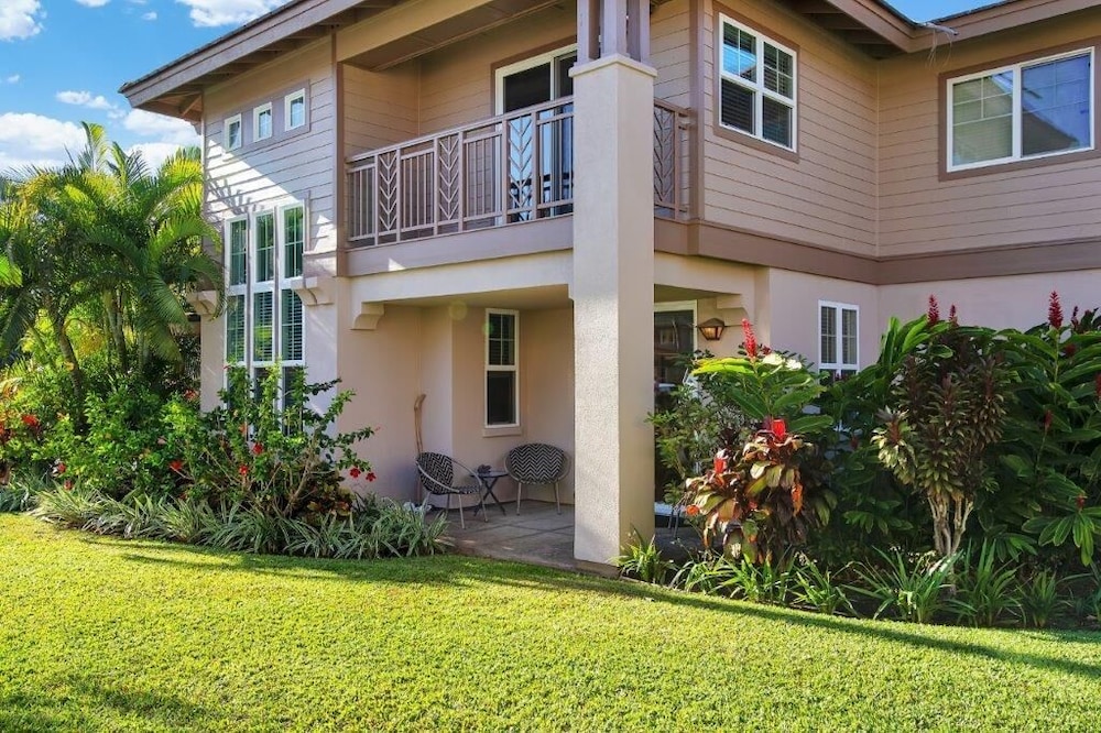 Well-equipped - Close to Beaches - In-unit AC - Vrkcv