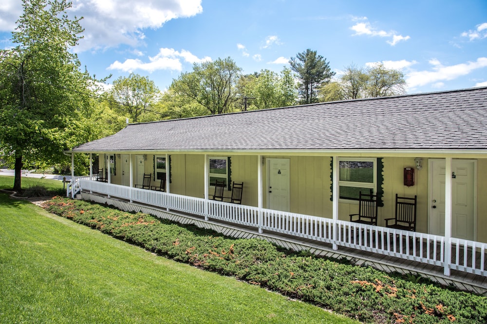 Boxwood Lodge