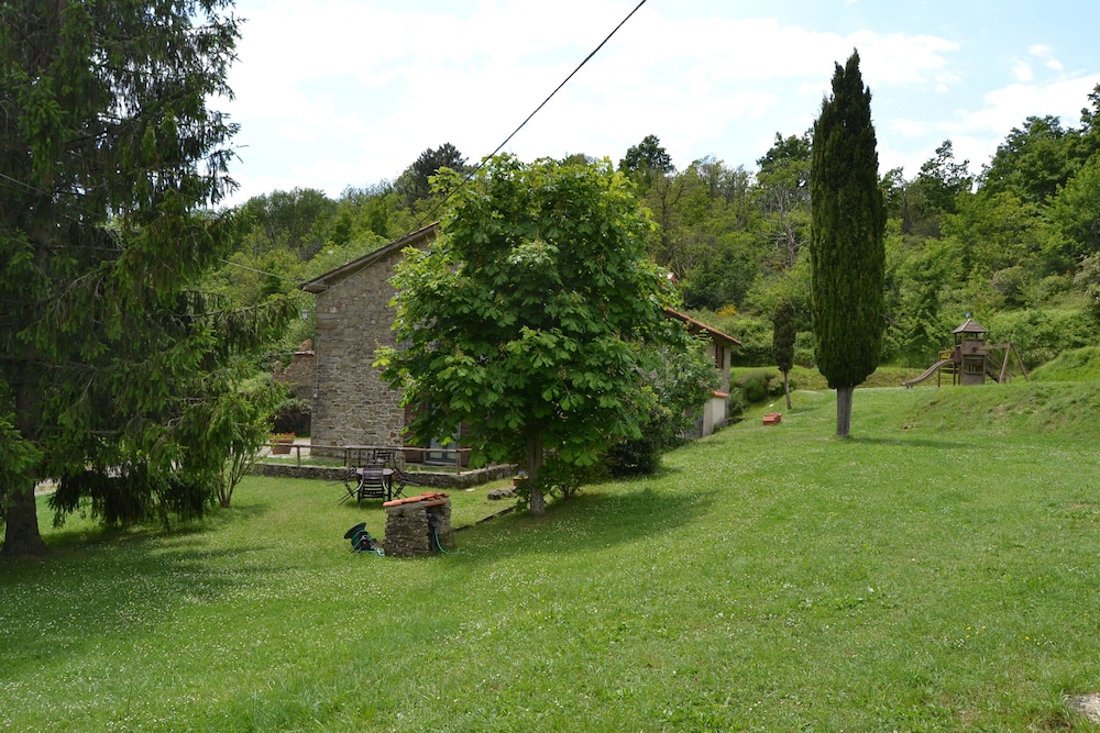 3 Rooms Flat Between Florence and Arezzo - Enjoy Italian Beauty!