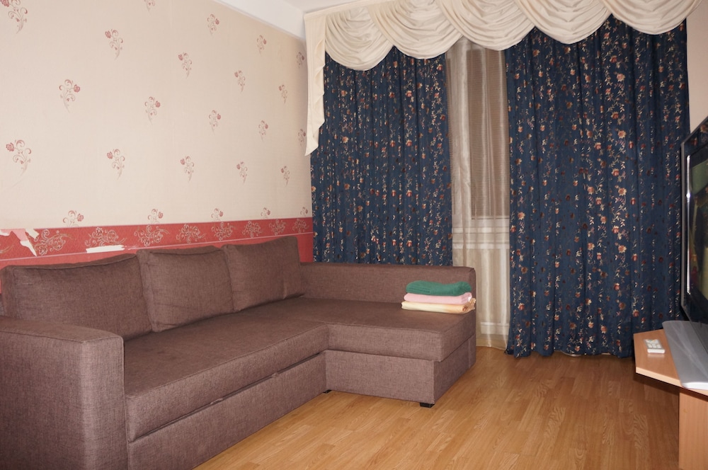 Apartment RF88 on Leninskiy 174