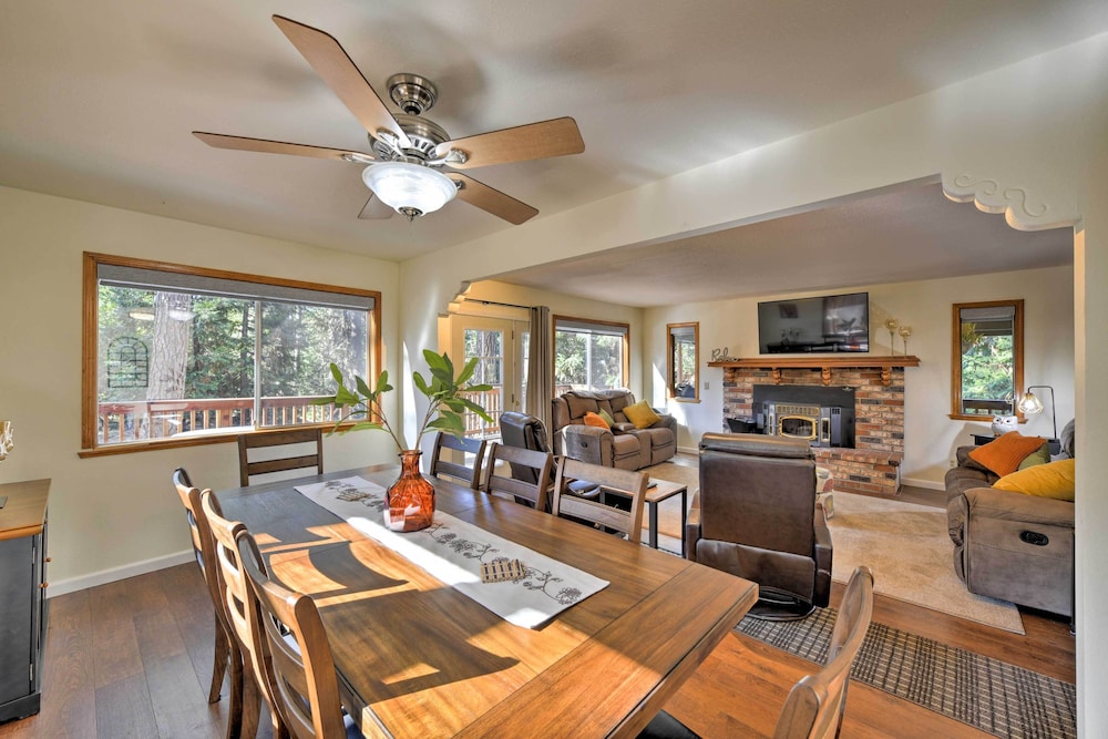 Grass Valley Vacations - Cabin in Nat'l Forest 35 Min to Boreal Resort - Property Image 1