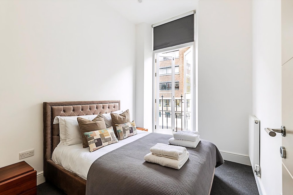 Stylish Two-bed Flat Near Oxford Circus