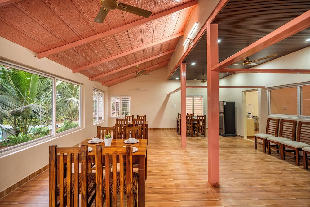 APR Villa by Alaya Stays