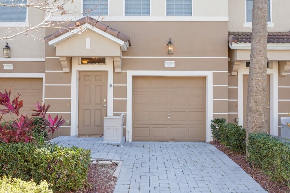 Vista Cay Resort Direct Townhomes by Millennium Management