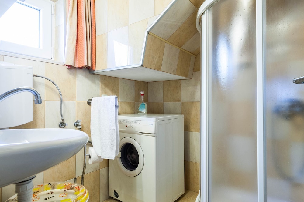 Cozy Apartments in Zadar With Sea and Mountain Views