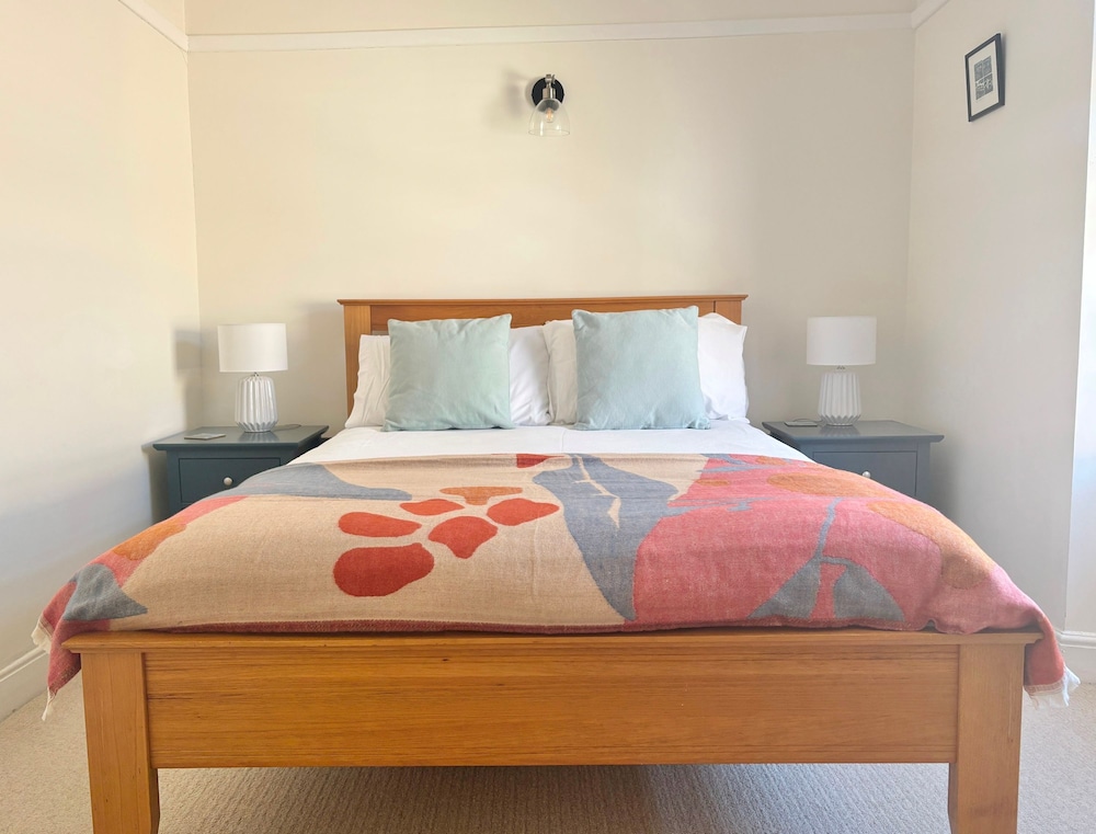 Pandora Lovely Seaside Cottage Sleeps 4 Newlyn