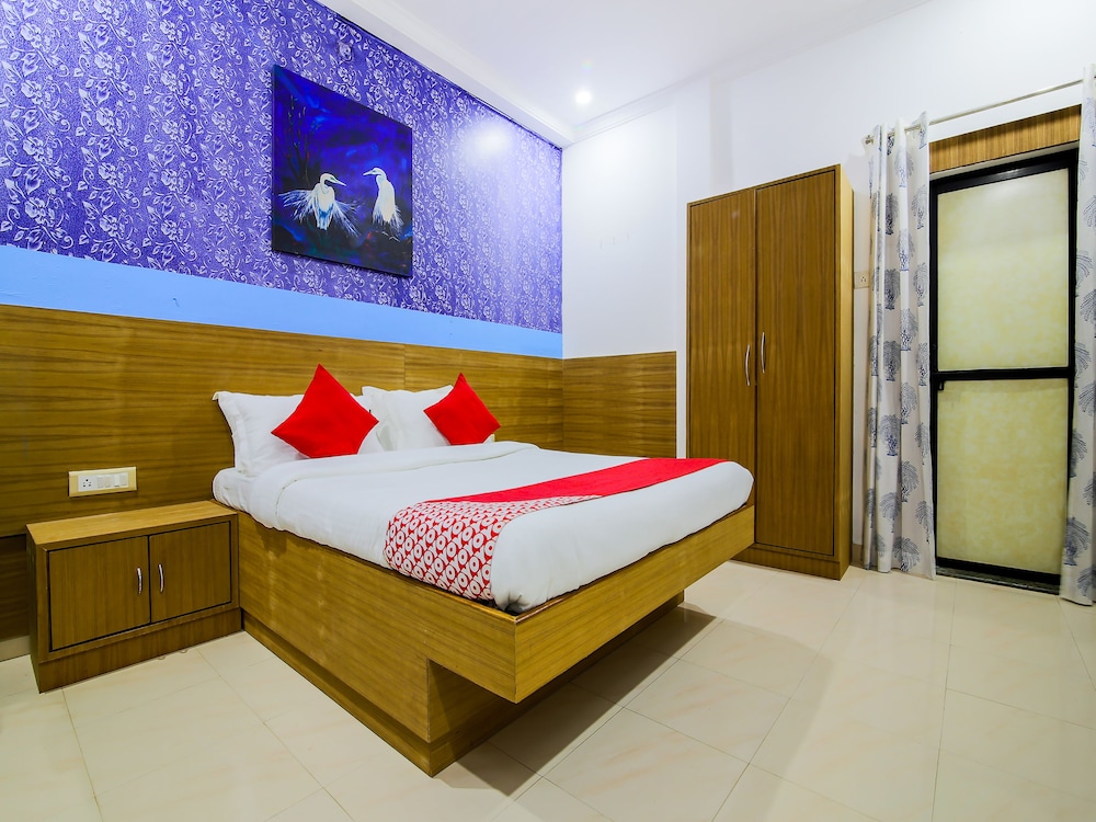 OYO 22056 Arambol Plaza Beach Resort view 4
