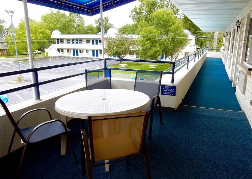 Wisconsin Dells Vacations - Fields Park Motel - Property Image 12