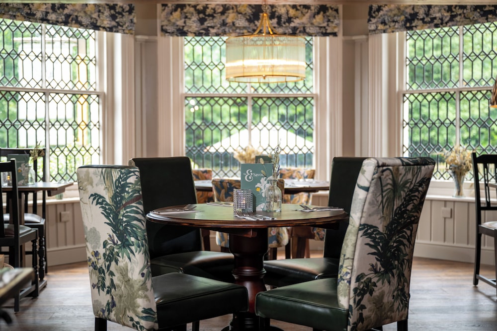Wheatsheaf Hotel - Virginia Water by Chef and Brewer Collection