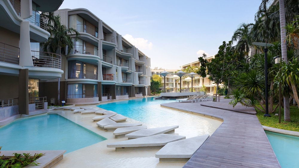 Baan SanKraam Beachfront Condominium