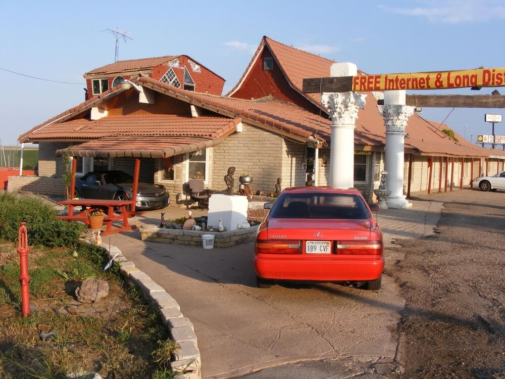 Nostalgic Stay Inn - Property Image 9