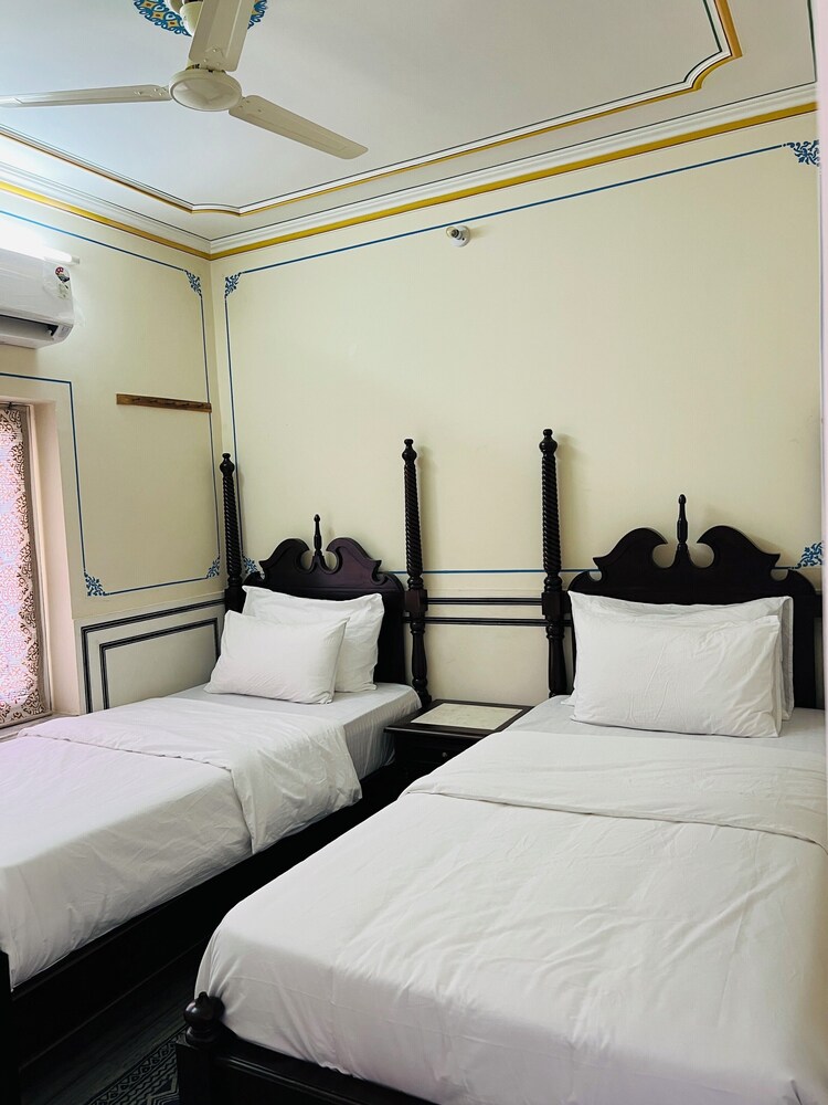 Raghunath Haveli - A Heritage Homestay