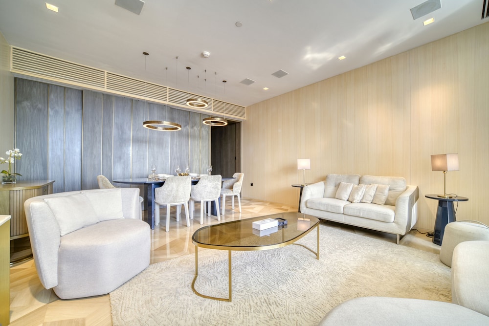 Five Palm Jumeirah Residences -Mint Stay