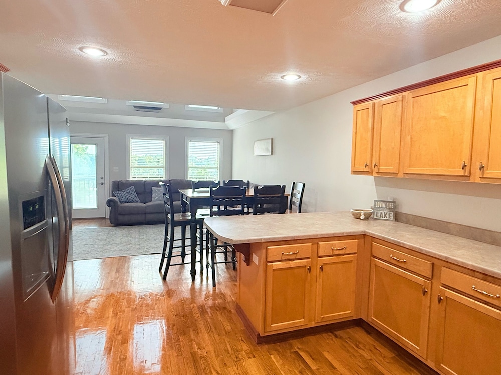 Lake It Easy 3 Level Home