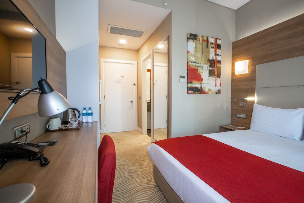 Ramada Encore by Wyndham İstanbul Kartal - Image 48