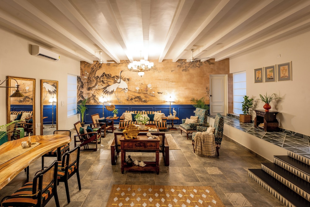 Elivaas Bludoor 5-BHK Pet Friendly Villa