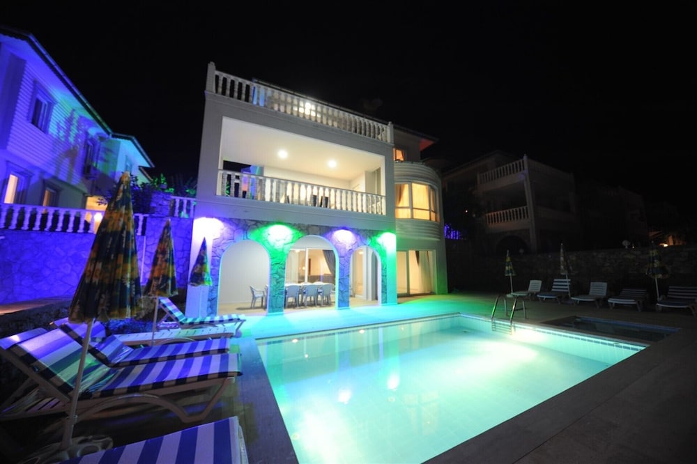 Villa in Alanya With Breathtaking Views 1035 view 4