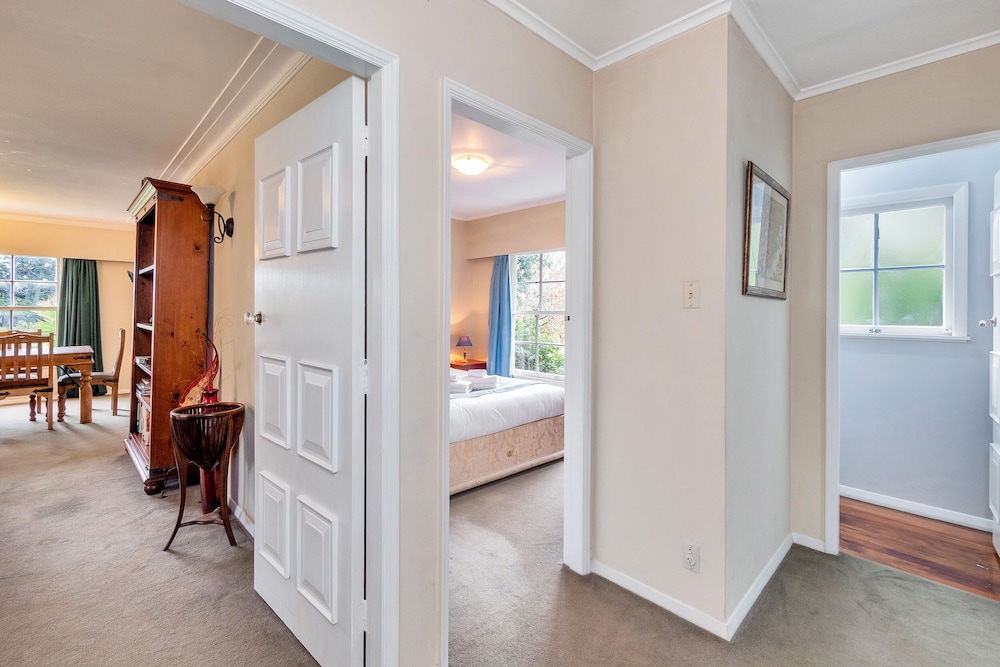 Rustic 2BR nr Mission Bay w Garden view view 2