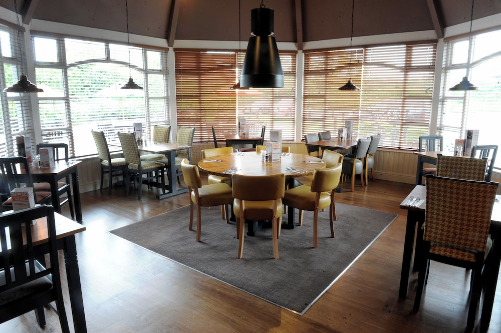 Premier Inn York North West — photo 15