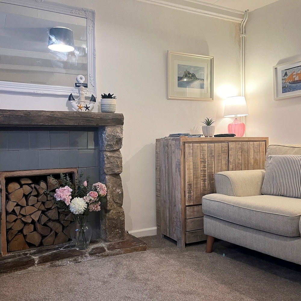 Mermaid Cottage- 3865 Mermaid Cottage Newlyn 5ppl view 5