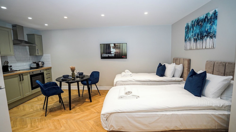 Wisteria F2 - single beds view 5
